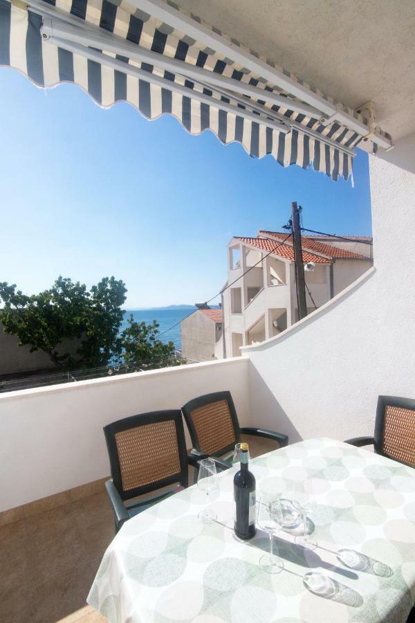 Apartments Vinka Trogir Eksteriør bilde
